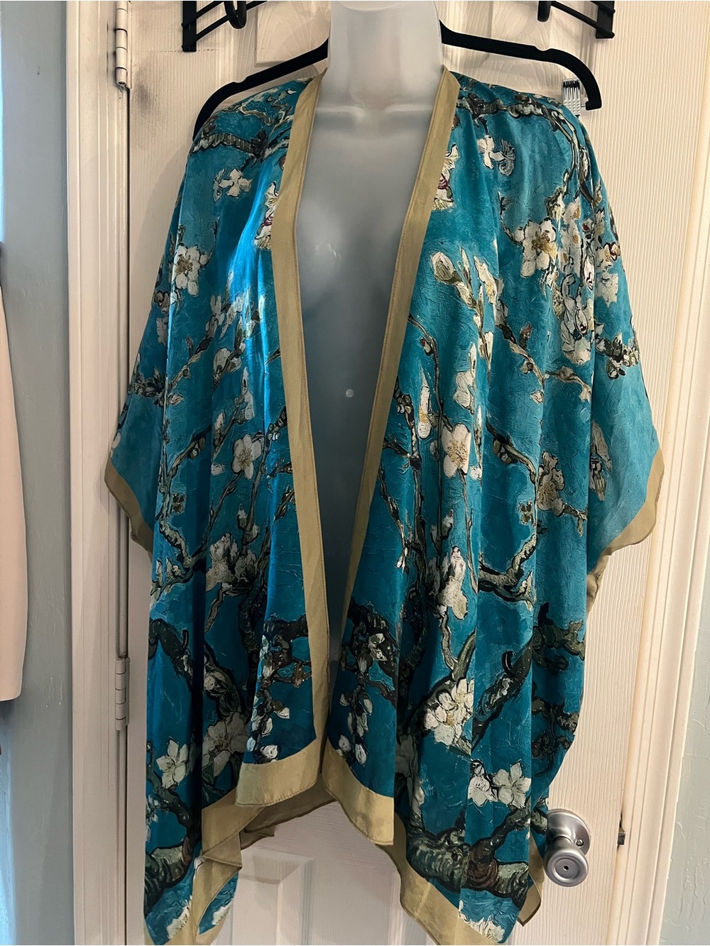 Soft surroundings silk kimono small